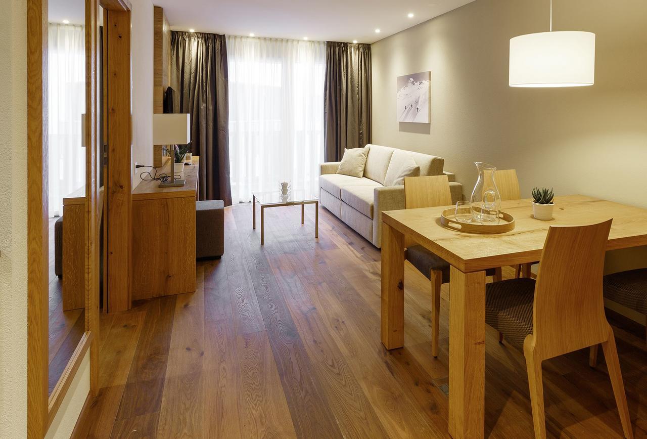 Hotel Crown Andermatt Exterior photo